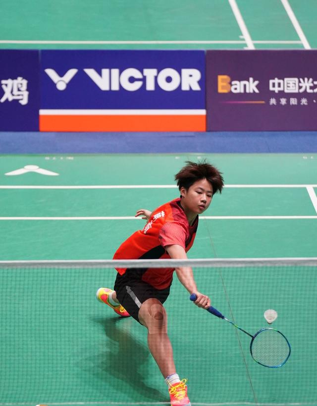 以卓越表现 以卓越表现