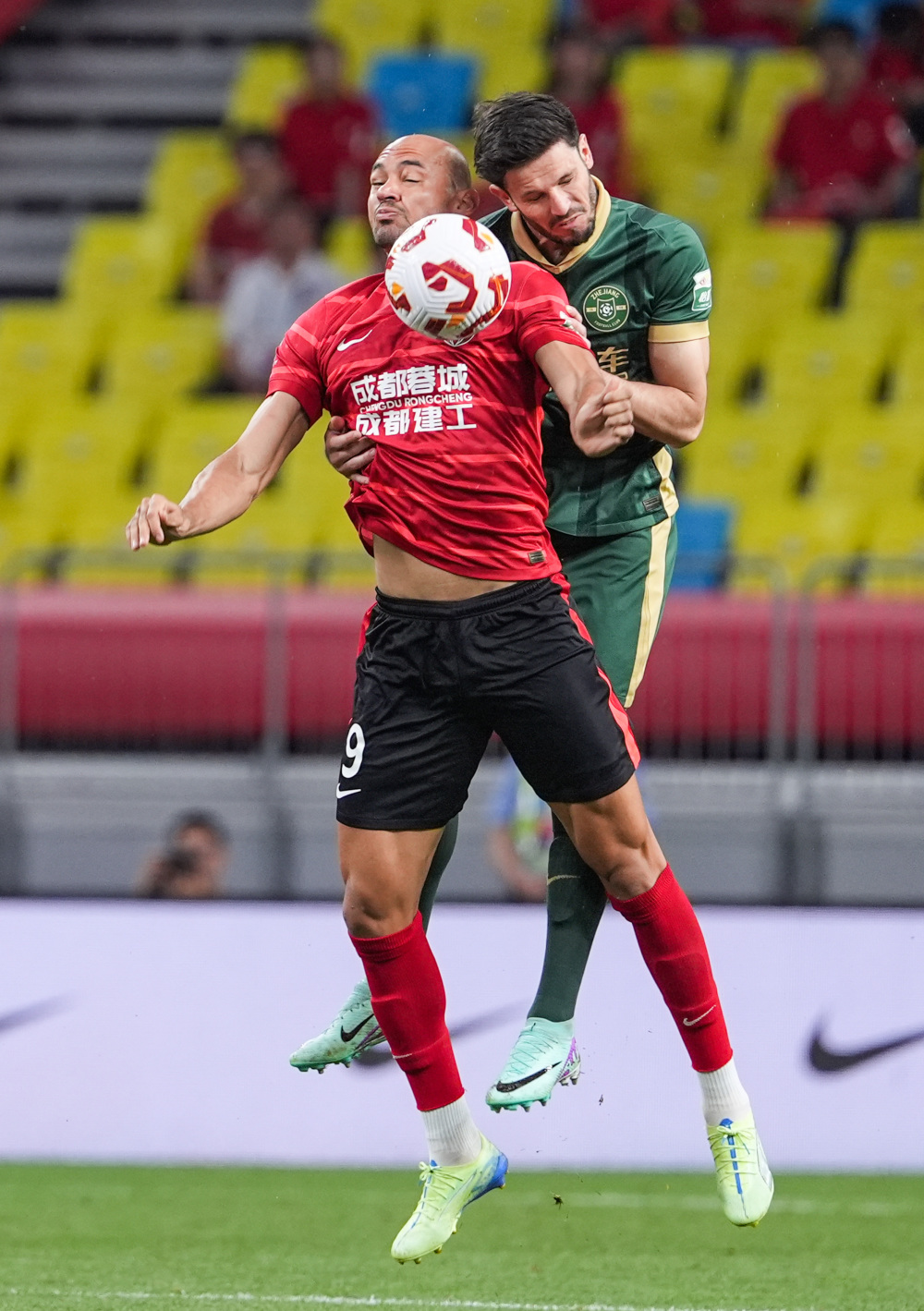 在高压对抗 在高压对抗