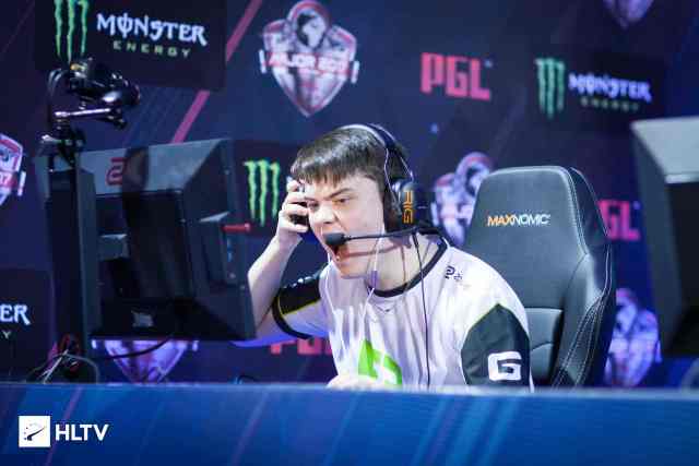 向对方替补 向对方替补