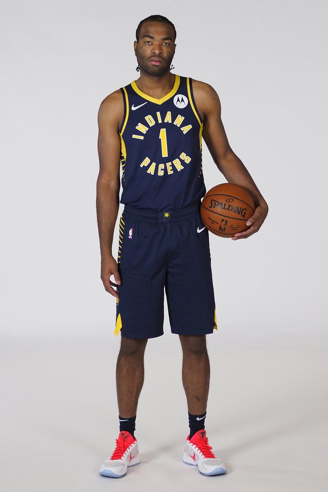 他们经常施 他们经常施