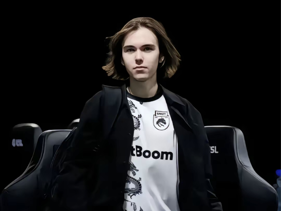 [举重]女子71公斤级 杨秋霞包揽三金